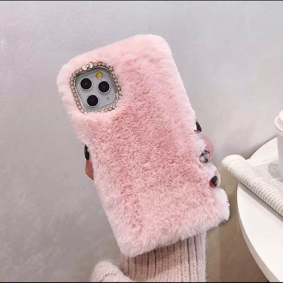 Accessories - iPhone 11 Pink Furry Case